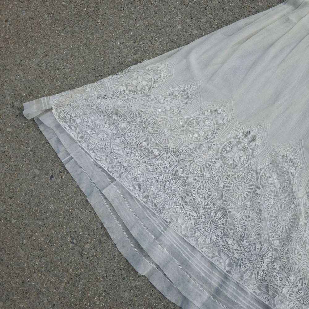Antique 1900s Edwardian White Cotton Lawn Tea Dress Lace Gown Hi-Low Victorian - Picture 16 of 16